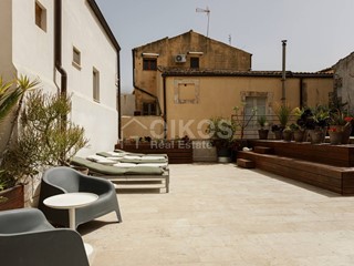 Casa Indipendente in Vendita a Noto, 780'000€, 213 m²