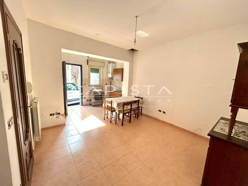 Casa Semi Indipendente in Vendita a Ortona, 55'000€, 66 m²