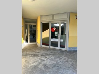 Immobile commerciale in Vendita a Parabiago, 136'000€, 100 m²