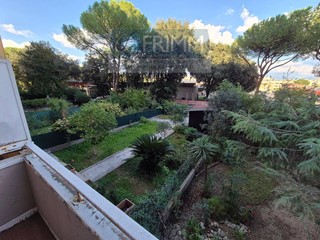 Trilocale in Vendita a Roma, 245'000&euro;, 78 m²