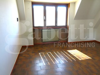 Quadrilocale in Vendita a Ateleta, 92'000&euro;, 117 m²