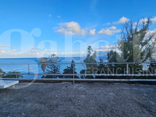 Trilocale in Vendita a Santa Flavia, 215'000€, 77 m², arredato