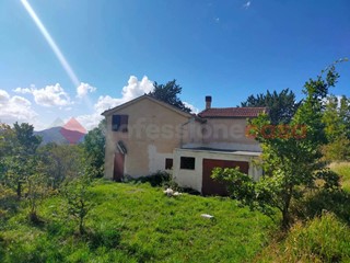 Casa Indipendente in Vendita a Carsoli, 55'000€, 120 m²
