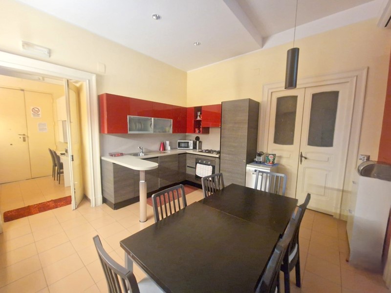 Quadrilocale in Vendita a Napoli, 590'000€, 130 m², arredato