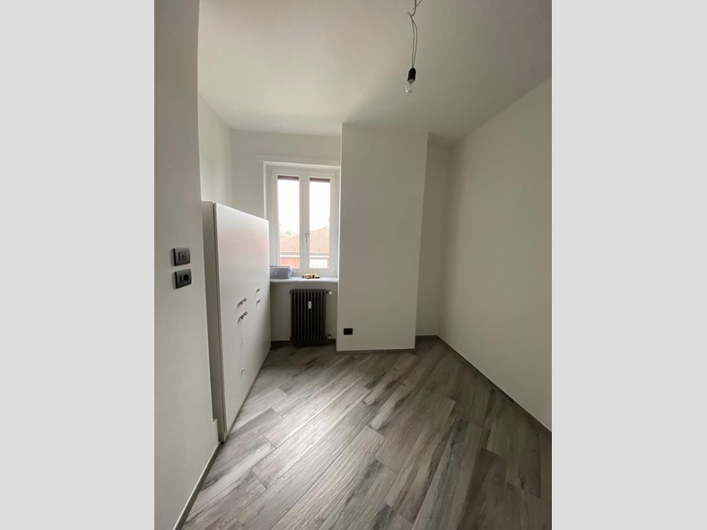 Trilocale in Vendita a Moncalieri, 210'000€, 88 m²