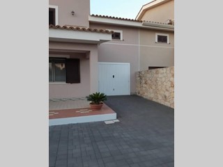 Casa Indipendente in Vendita a Augusta, 360'000€, 210 m², con Box