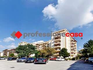 Quadrilocale in Vendita a San Nicola la Strada, 156'000€, 101 m²