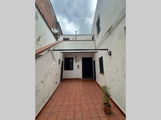 Casa Indipendente in Vendita a Barcellona Pozzo di Gotto, 60'000€, 215 m²