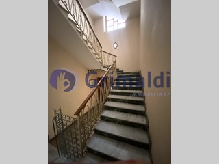 Casa Indipendente in Vendita a Lecce, 571 m², con Box