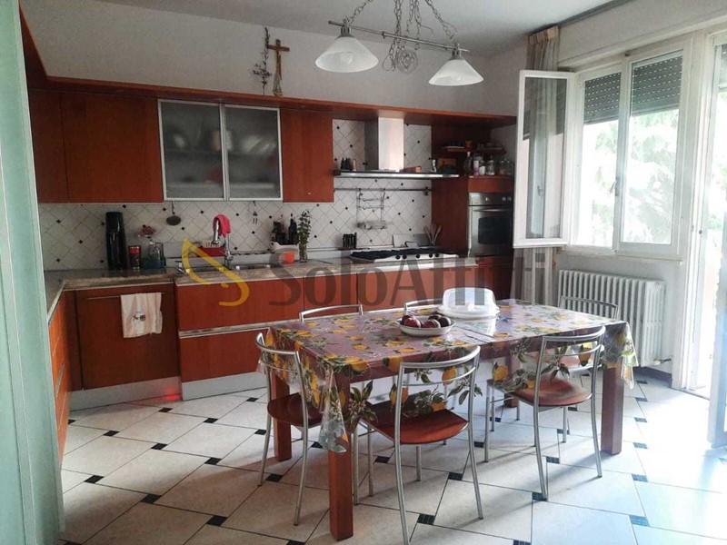Appartamento in Affitto a Rimini, zona Grotta Rossa, 1'000€, 105 m²