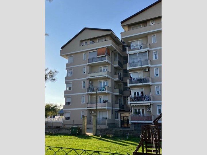 Trilocale in Vendita a Nichelino, 120'000€, 76 m²