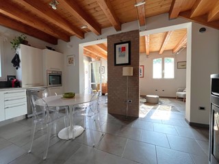 Casa Indipendente in Vendita a Valsamoggia, zona Crespellano, 429'000€, 200 m²