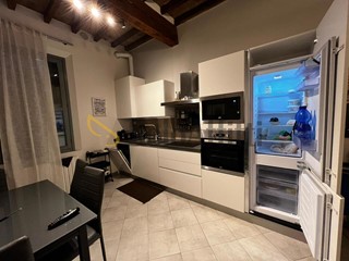 Trilocale in Affitto a Modena, 1'100€, 55 m², arredato