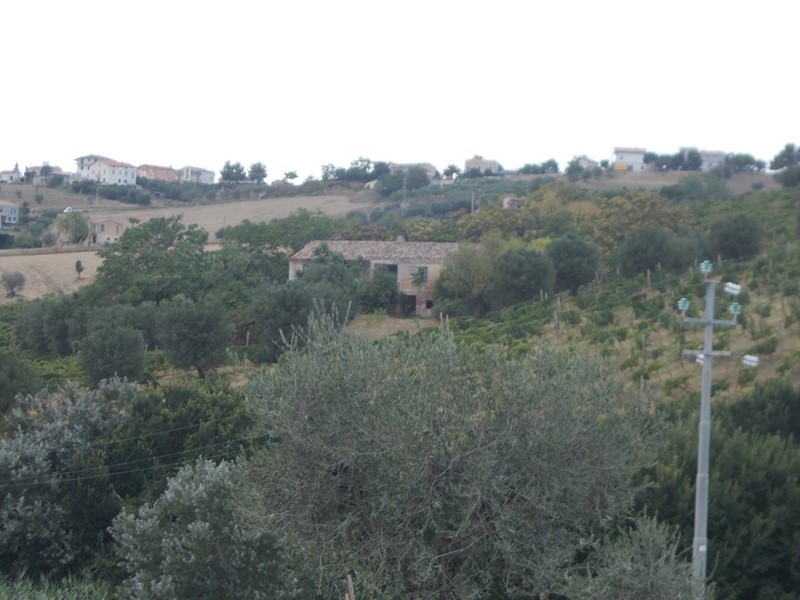 Terreno agricolo in Vendita a Colonnella, 500'000€, 120000 m²