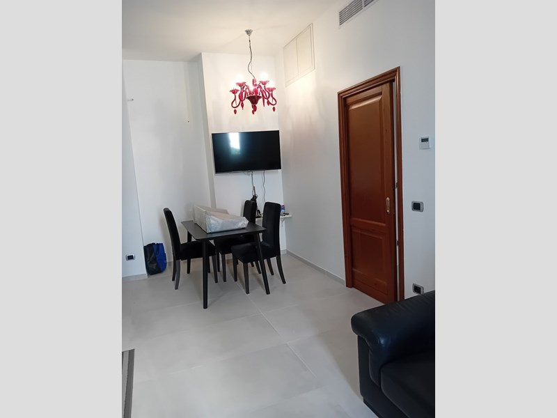 Trilocale in Affitto a Milano, zona via Antonio Mambretti 22/A 20157 Milano, 75 m²