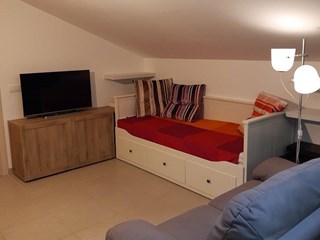 Monolocale in Affitto a Milano, zona Via Castellammare 16, 20157 Milano , 25 m²