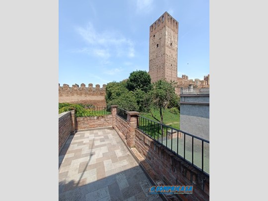 Casa Semi Indipendente in Affitto a Montagnana, 300€, 200 m²