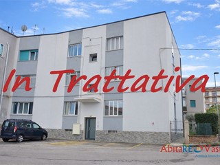 Appartamento in Vendita a Vasto, 80'000&euro;, 122 m²