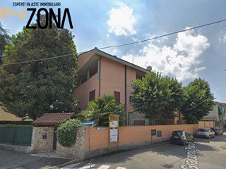 Quadrilocale in Vendita a Brugherio, 340'000€, 191 m²
