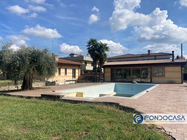 Terreno edificabile in Vendita a Pontoglio, 165'000€, 786 m²