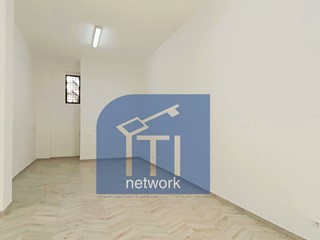 Negozio in Affitto a Cassino, 400€, 50 m²