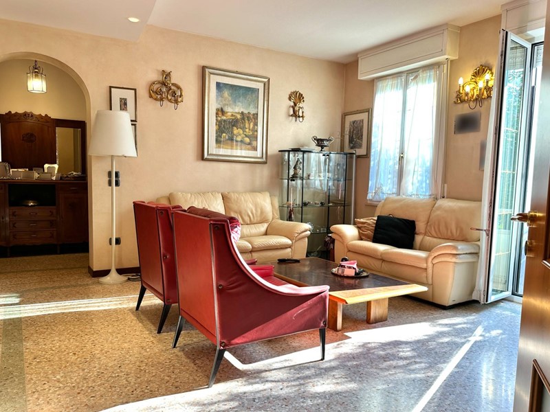 Quadrilocale in Vendita a Pesaro, 395'000€, 177 m²