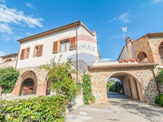 Quadrilocale in Vendita a Manciano, 165'000€, 81 m²