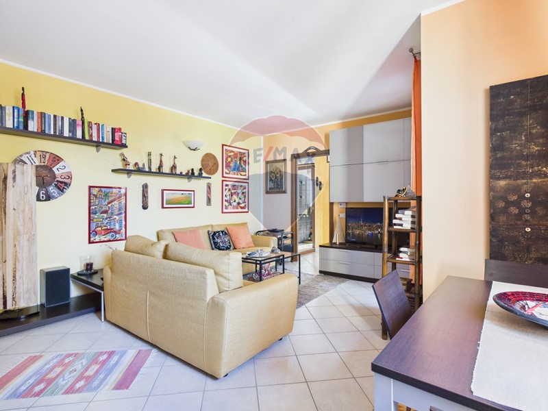 Trilocale in Vendita a Vigevano, 130'000€, 85 m²