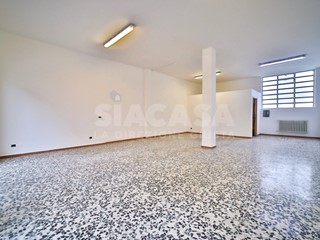 Negozio in Vendita a Vimodrone, 100'000€, 84 m²