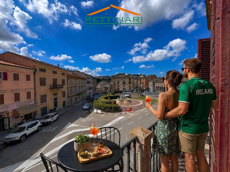 Appartamento in Vendita a Loreto, 190'000&euro;, 158 m²