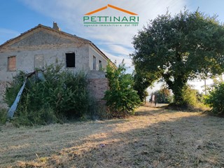 Rustico in Vendita a Potenza Picena, 190'000&euro;, 200 m²