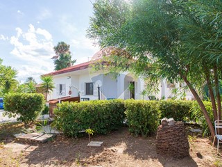 Villa in Vendita a Catania, 104'000&euro;, 130 m²