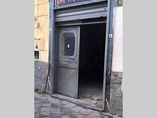 Immobile commerciale in Vendita a Nocera Inferiore, 150'000€, 125 m²