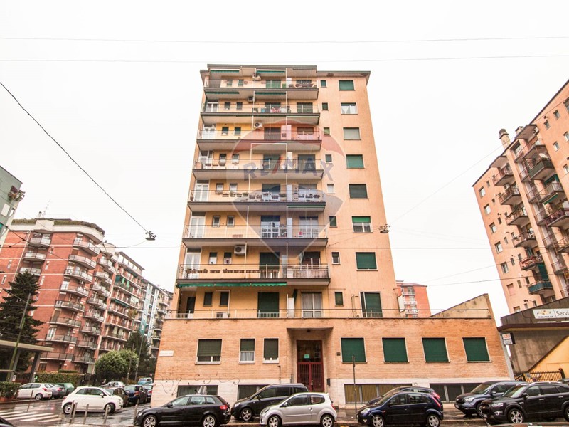 Monolocale in Affitto a Milano, 700€, 28 m²