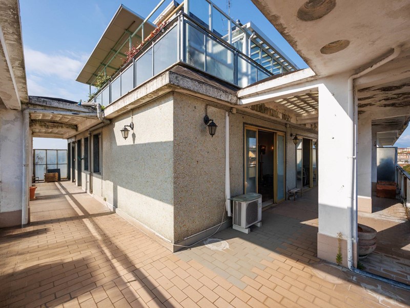 Appartamento in Vendita a Torino, 550'000€, 145 m²