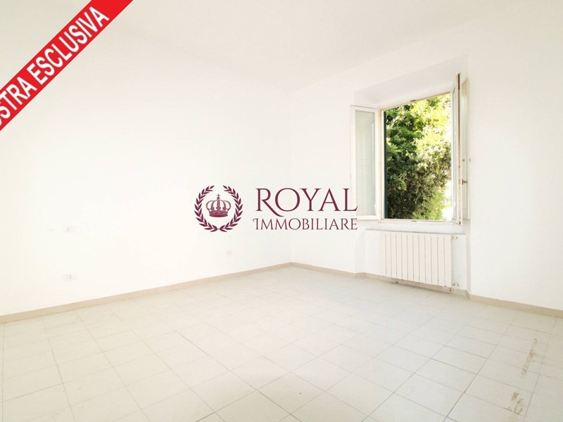 Trilocale in Vendita a Livorno, 145'000€, 90 m²