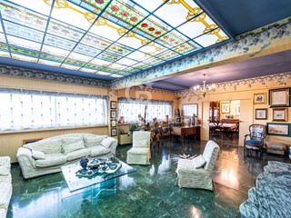 Appartamento in Vendita a Catania, 560'000&euro;, 244 m²