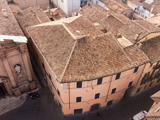 Appartamento in Vendita a Foligno, 1'490'000€, 2070 m²