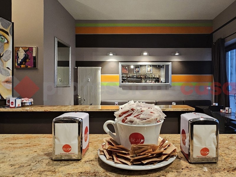 Negozio in Vendita a Pinerolo, 95'000€, 80 m², arredato