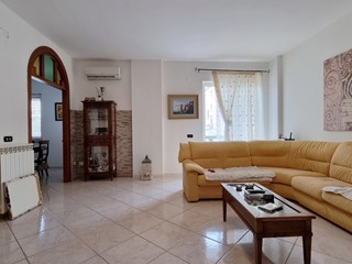 Quadrilocale in Vendita a Santa Maria a Vico, 149'000€, 125 m²