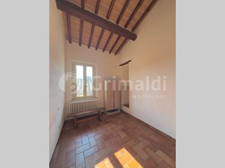 Trilocale in Vendita a Bettona, 66'000€, 94 m²
