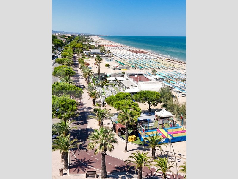 Attico in Vendita a Tortoreto, 540'000€, 100 m², arredato