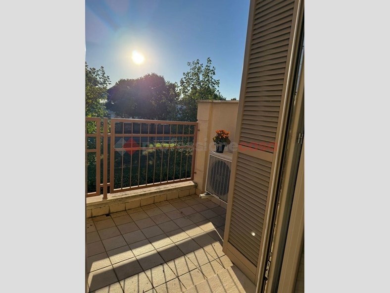 Monolocale in Vendita a Parabiago, 92'000€, 40 m², arredato