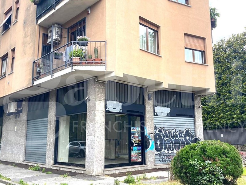 Negozio in Vendita a Monza, 190'000€, 95 m²