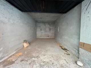 Box in Vendita a Abbiategrasso, 13'500€, 13 m²