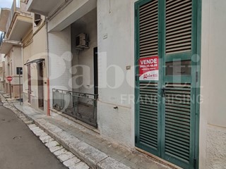 Quadrilocale in Vendita a Parabita, 45'000€, 100 m²