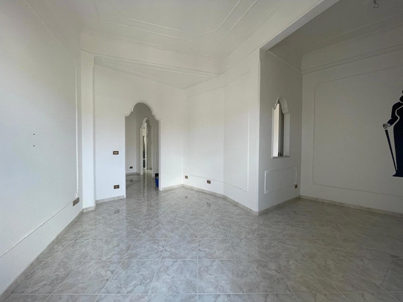 Appartamento in Affitto a Palermo, 1'000€, 125 m²
