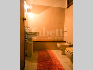 Villa in Vendita a Oristano, 300'000€, 350 m²