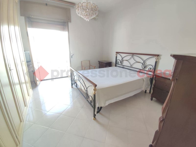 Trilocale in Vendita a Napoli, 195'000€, 90 m²