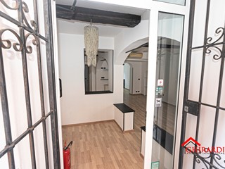 Immobile commerciale in Affitto a Genova, zona Sestri Ponente, 700€, 46 m²
